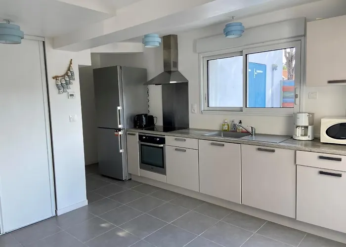 펜션 Maison Renovee Confort - Proche Plage, Commerces Et Animations - Wifi Inclus - Fr-1-231-76 *